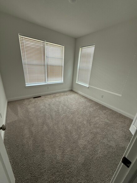 Building Photo - 5937 Butterfield Dr
