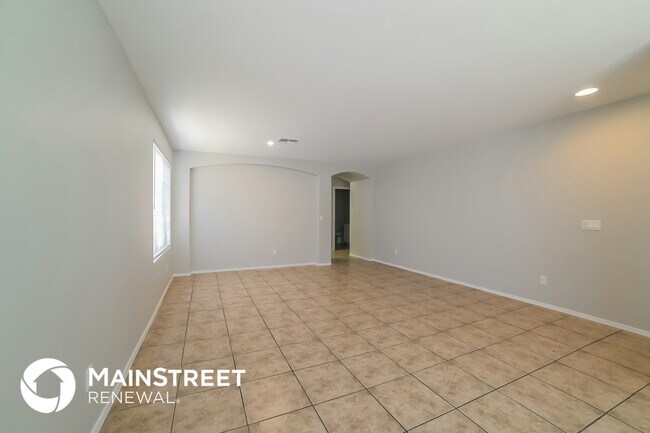 Building Photo - 2214 S 114th Ln