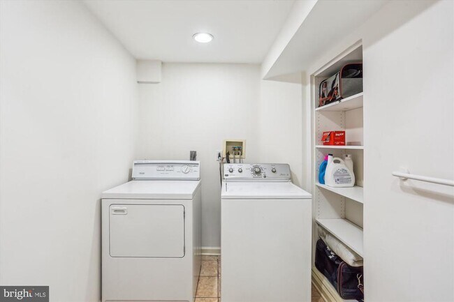 Building Photo - 4105 46th St NW