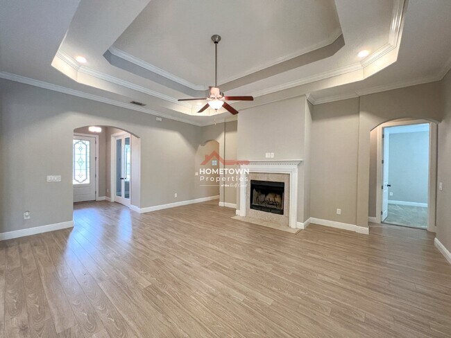 Building Photo - 1467 W Shores Blvd
