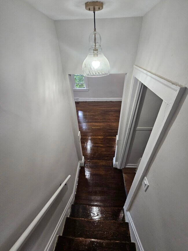 Building Photo - 14650 Superior Rd