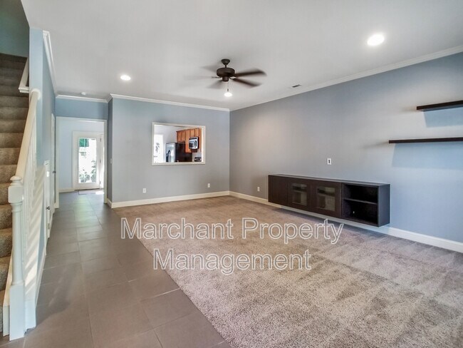 Building Photo - 209 Ashby Dr