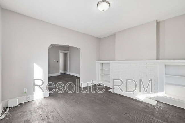 Building Photo - 1622 Yandes St