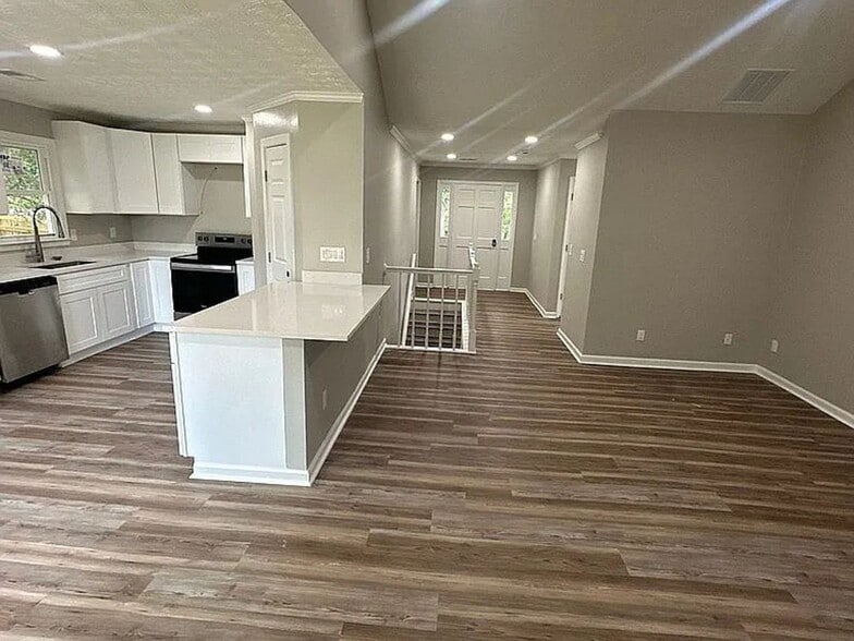 Building Photo - 4010 Milford Trail