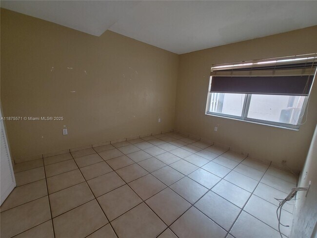 Building Photo - 2270 W 54th Pl
