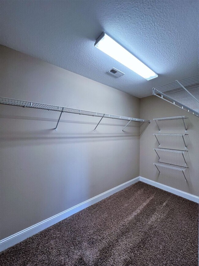 Building Photo - SPACIOUS 2 STORY HOME WITH 3 BEDROOM, 2.5 BATHROOM IN KARNS!!