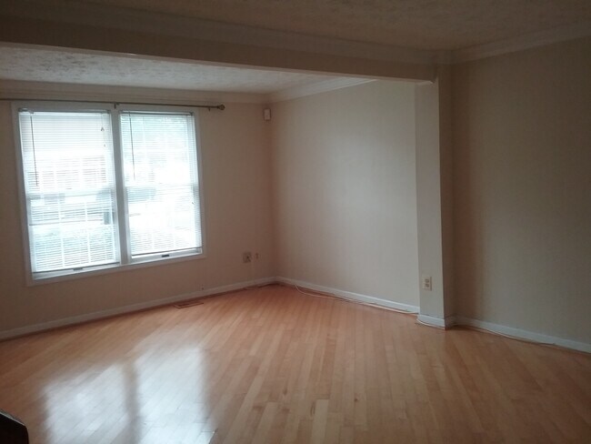 Building Photo - 7993 Tyson Oaks Cir