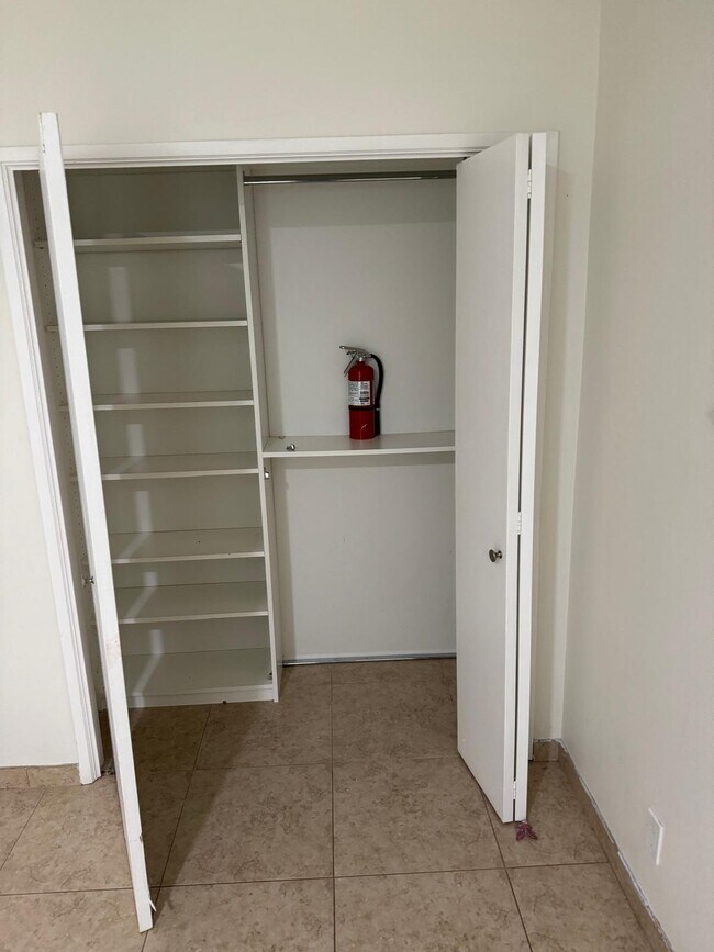 Building Photo - 4408 Laurelgrove Ave