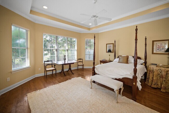 Building Photo - 632 Magnolia Cir