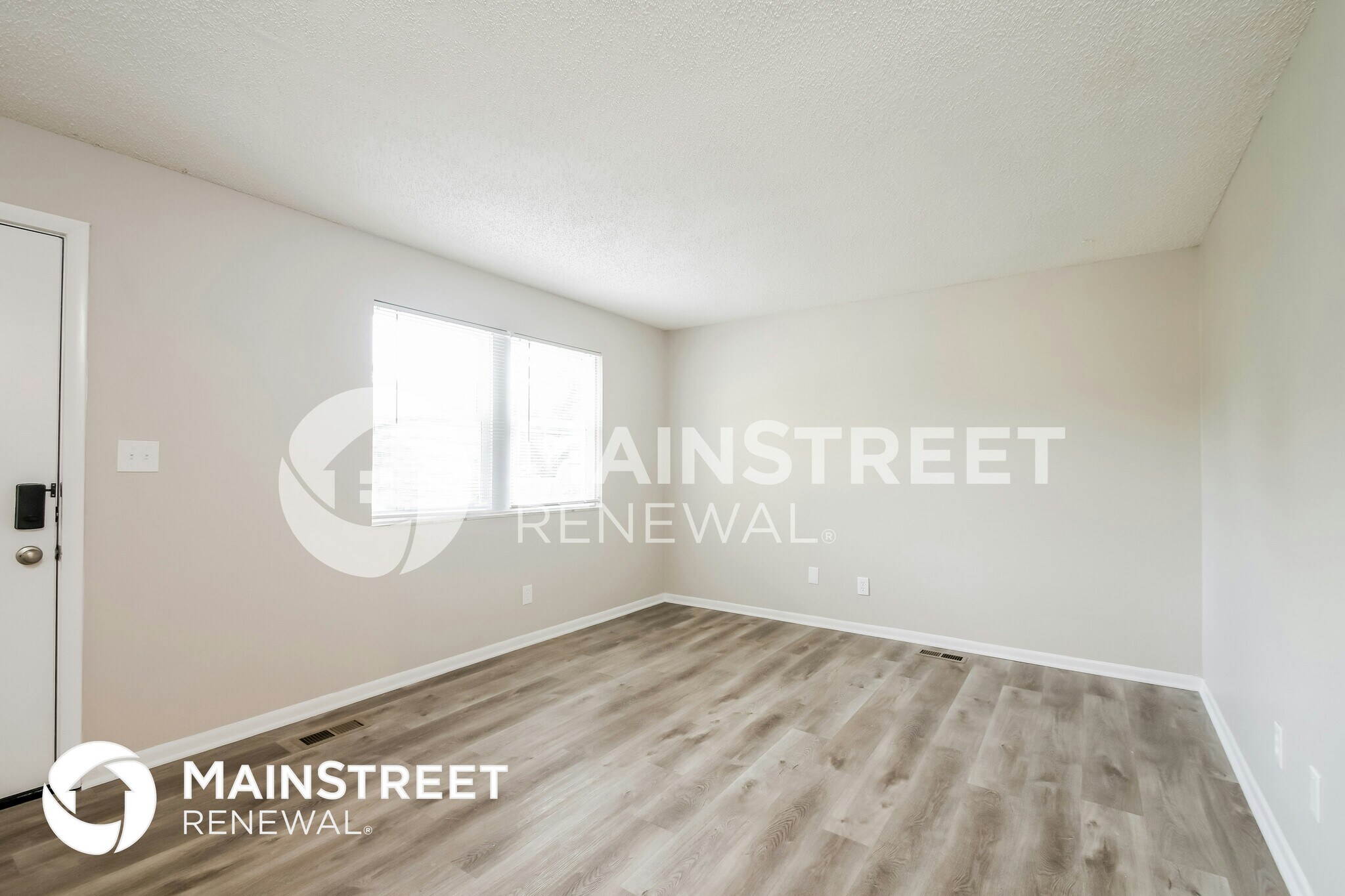 Building Photo - 6226 E 12th St