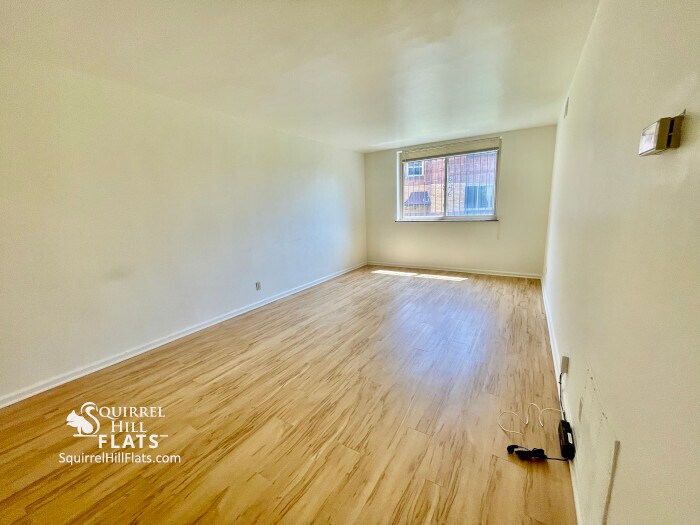 Building Photo - 5712 Phillips Ave