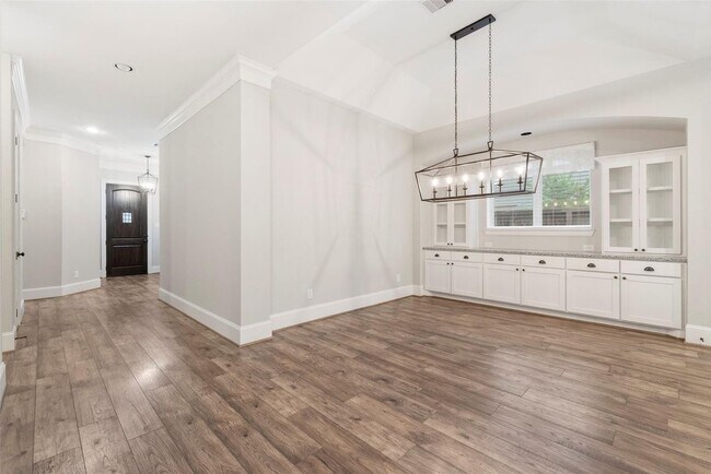Building Photo - 17703 Sequoia Kings Dr