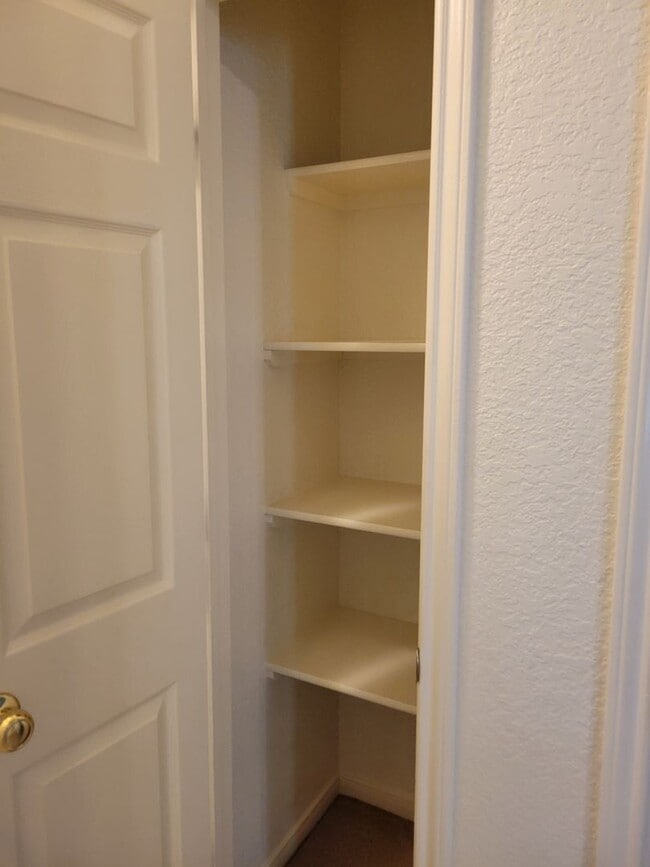 Building Photo - Newly Remodeled 4 BR 2 Bath Next to Harker Heights Community Park!