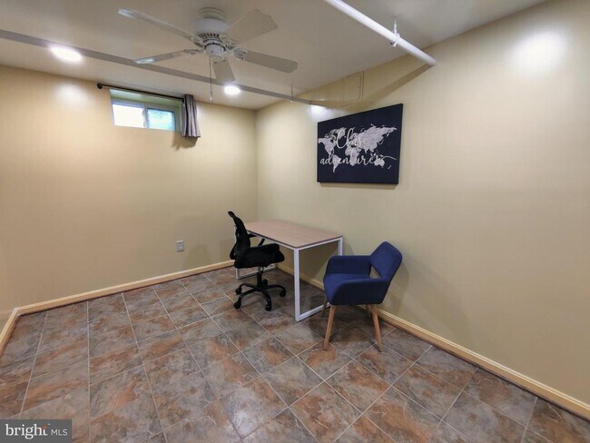 Building Photo - 103 N George Mason Dr