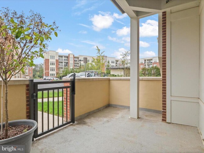 Building Photo - 10755 Fairgrounds Dr