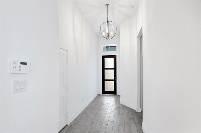 Building Photo - 21711 Meridian Duskywing Dr