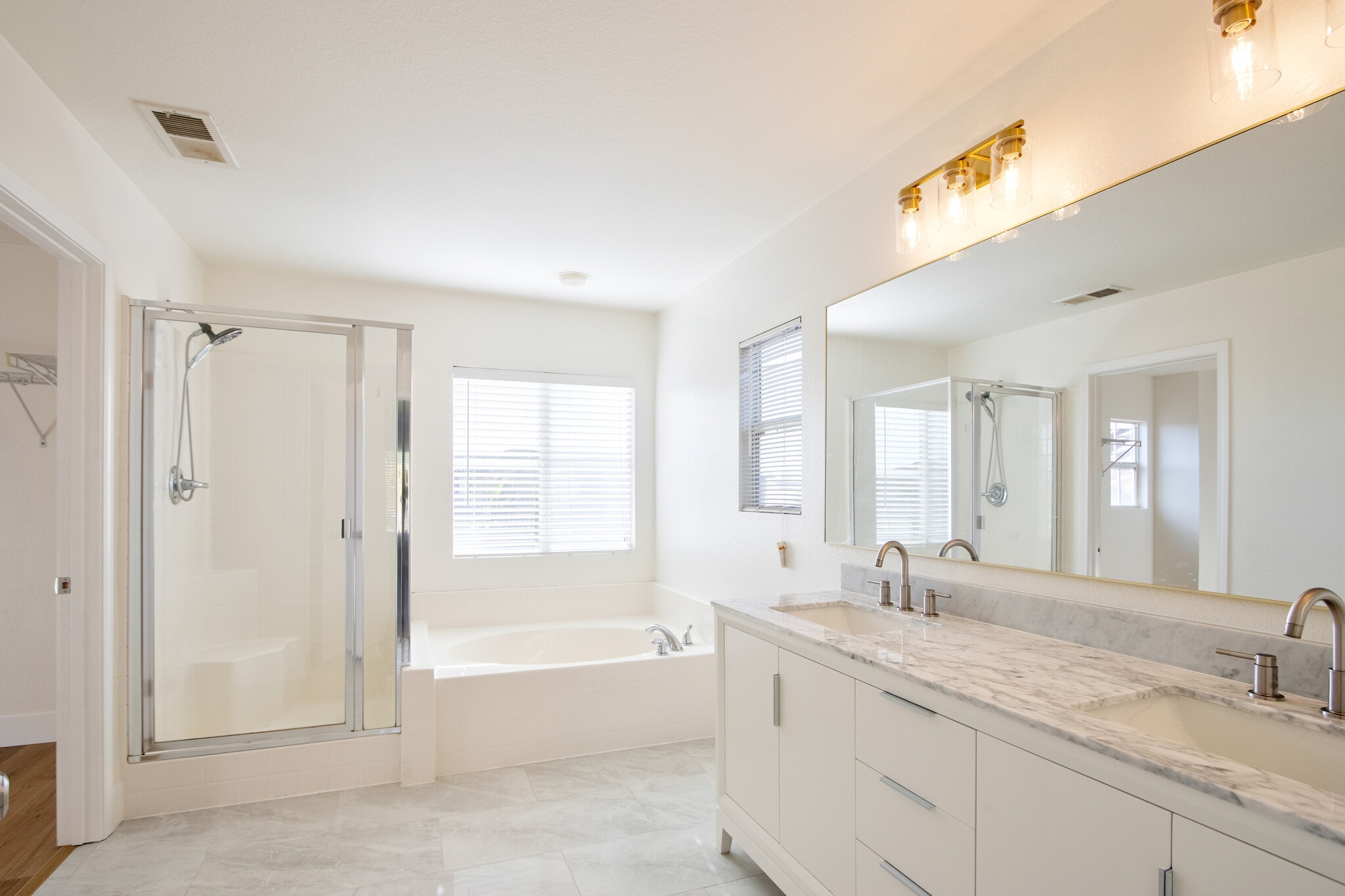 Building Photo - 36329 Capri Dr