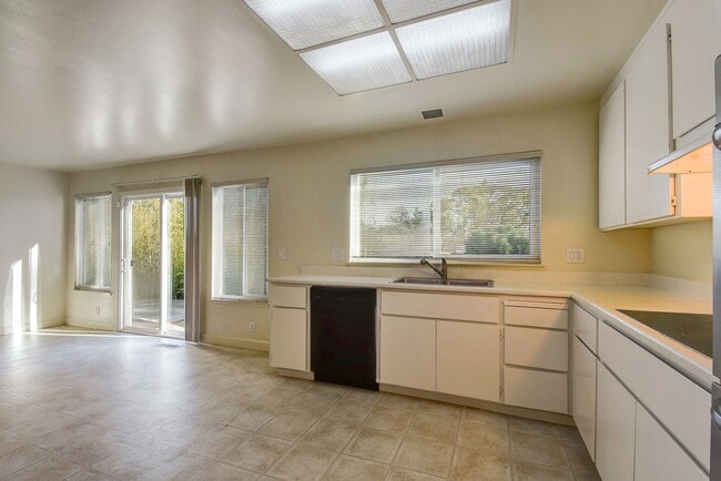 Building Photo - Single Family Home in the Heart of Santa Clara