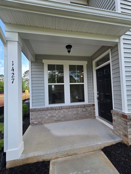 Building Photo - 1427 Goldsboro Ave