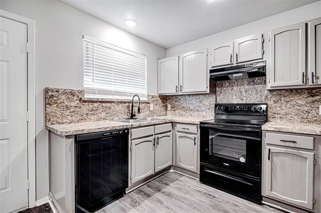 Building Photo - 1403 Courtney Pl