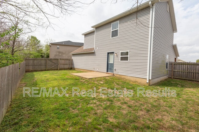 Building Photo - 5411 SW Cherry Creek Rd