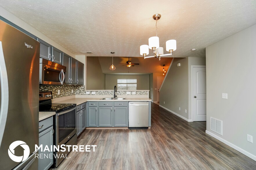 Building Photo - 1444 Bellow Falls Pl