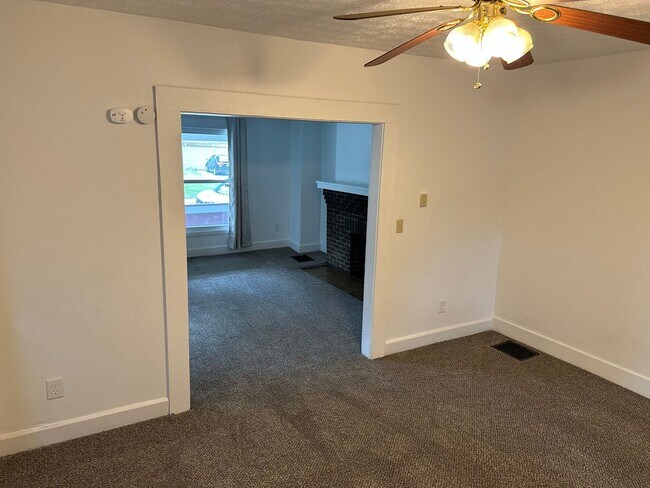 Building Photo - 2497-2499-2499 Adams Ave