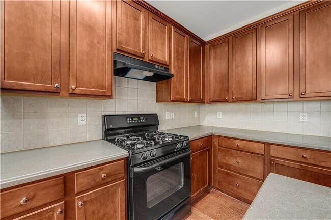 Building Photo - 501 Grove Field Ct NW