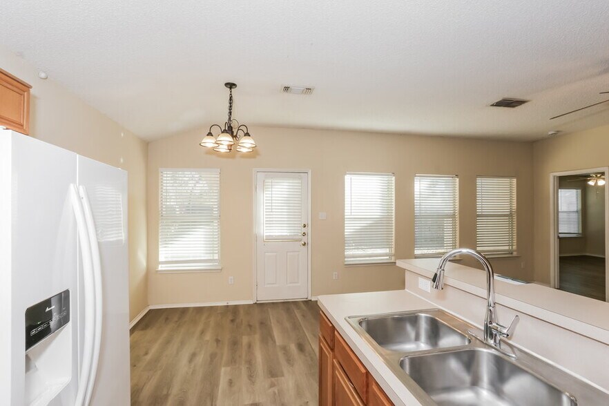 Building Photo - 6366 Twilight Cir