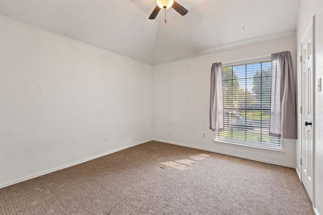 Building Photo - 1017 Micarta Dr
