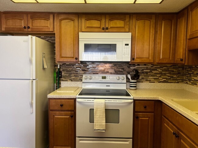 Building Photo - 2BD/1BA on Venice Island