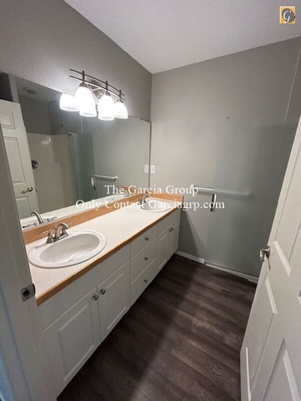 Building Photo - 3507 SE Vineyard Rd