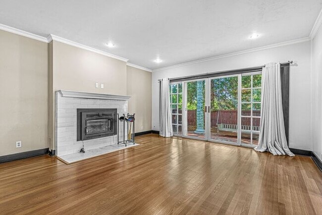 Building Photo - Beautiful Estate for Rent in Ashland