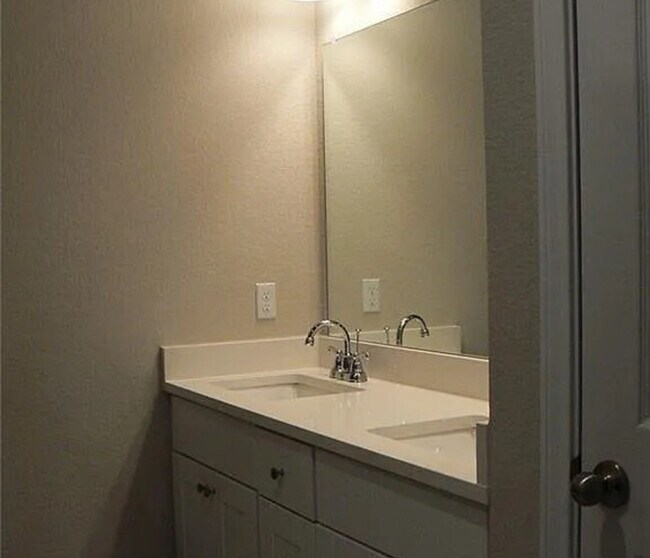 Building Photo - 11708 Prado Ranch Blvd