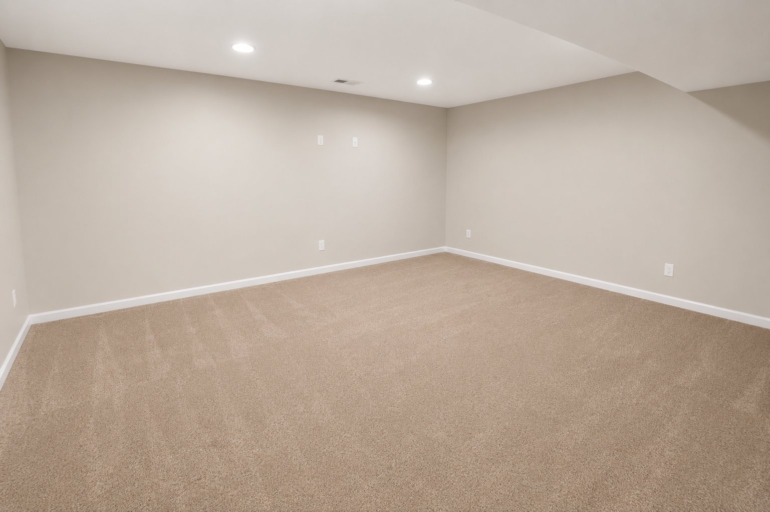 Building Photo - 9480 Woodbine Way
