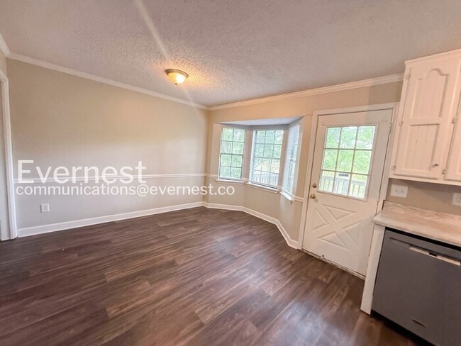 Building Photo - 335 Jamestown Manor Dr