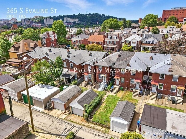 Building Photo - 365 S Evaline St