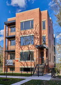 Building Photo - 1405 E 65th Pl