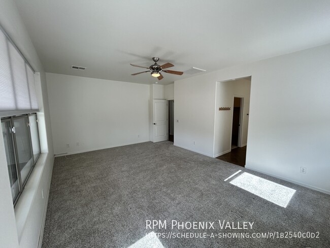 Building Photo - Spacious Bright N. Phx 4/2 w/POOL & *NEW* ...