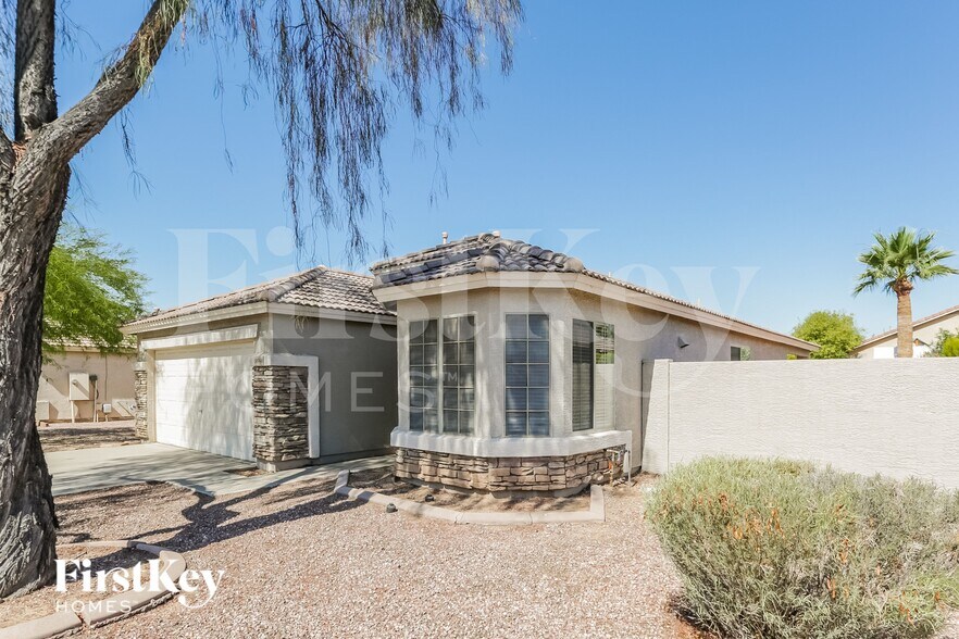 Building Photo - 14944 N 133rd Dr