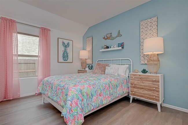 Building Photo - 21119 Bella Coral Dr