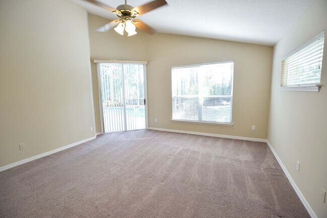Building Photo - 5313 Lake Bluff Terrace