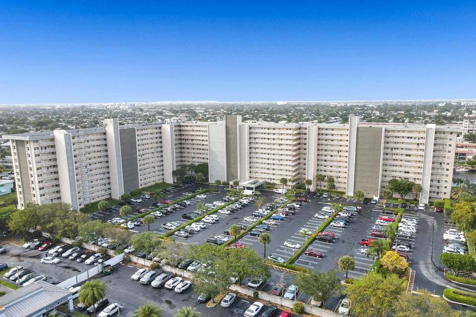 Building Photo - 801 S Federal Hwy