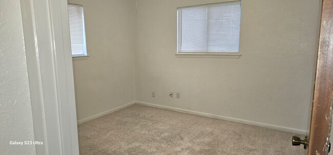 Building Photo - 4625 Bonner Dr