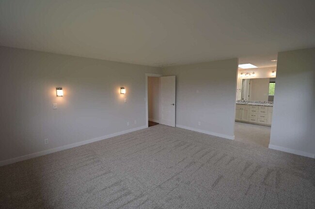 Building Photo - Newly renovated 3 bed 2 bath in a country ...