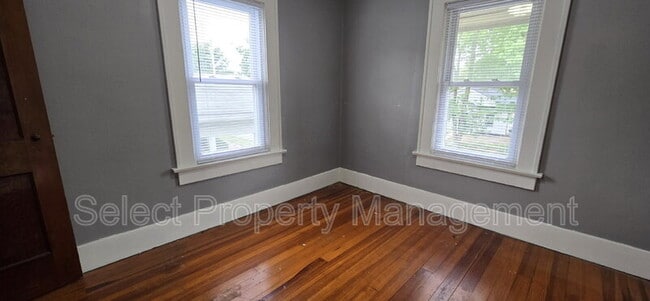 Building Photo - 4130 Hoagland Ave