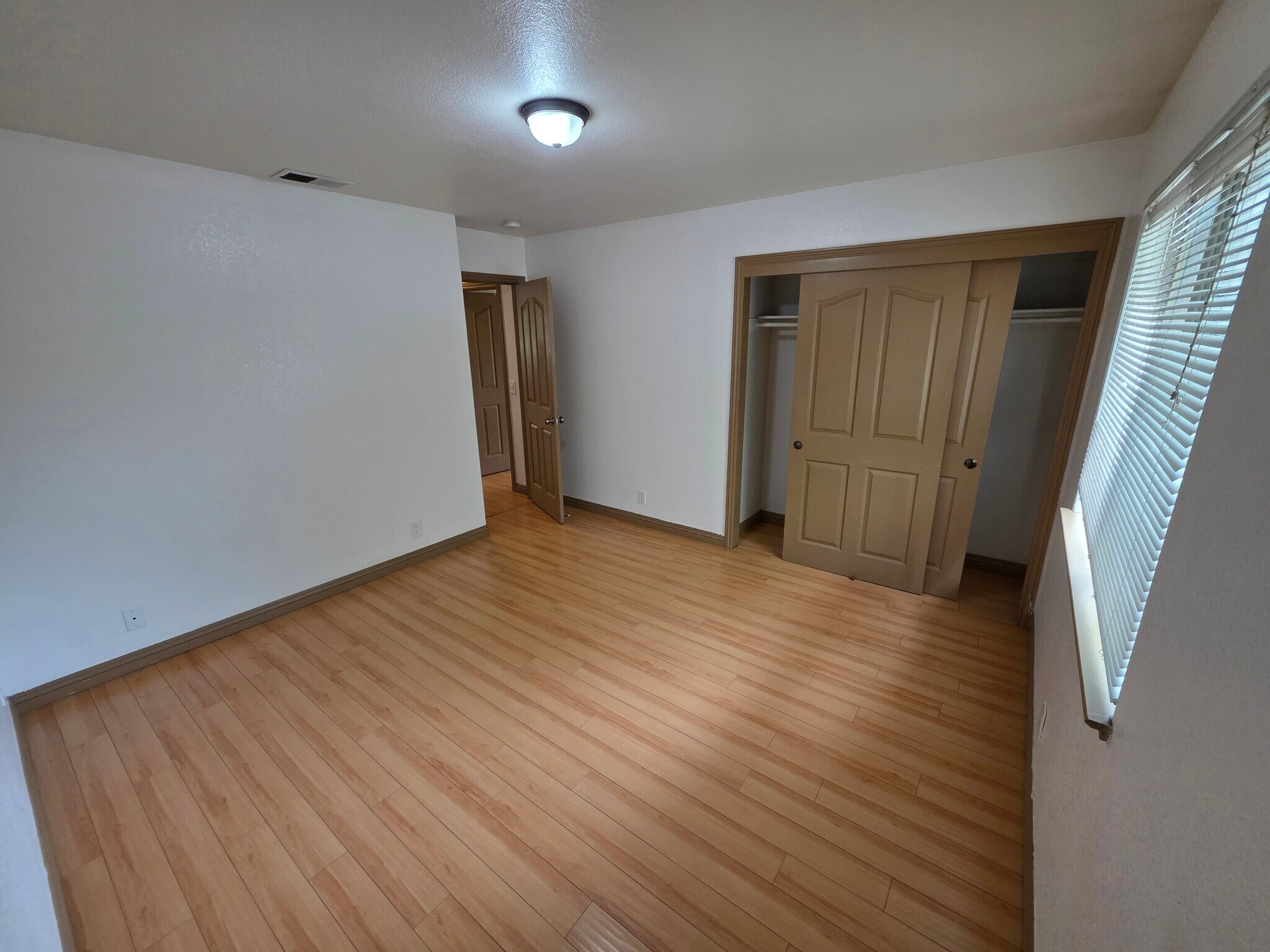 Building Photo - 875 H St