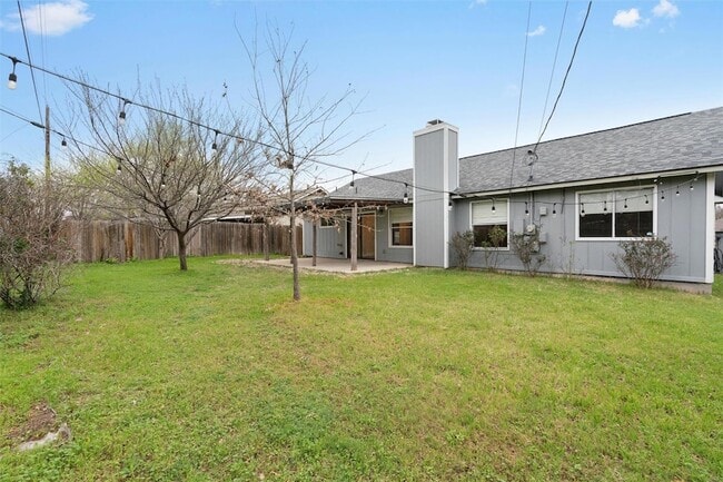 Building Photo - 2419 Ashley Way