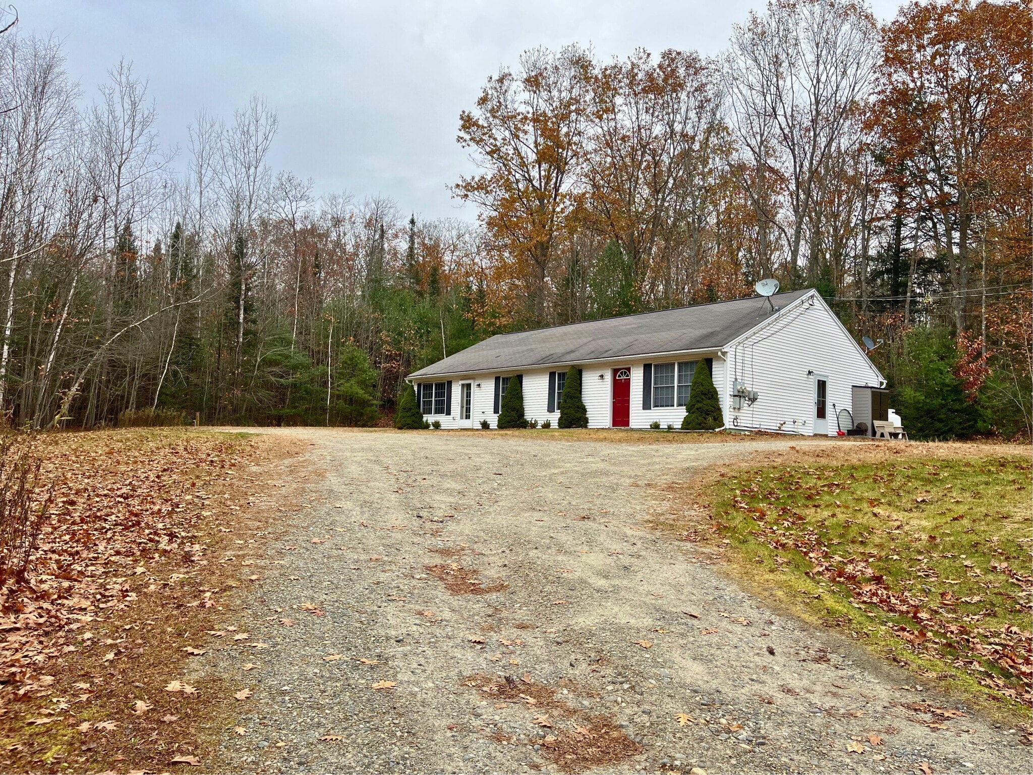 Building Photo - 136 Maranacook Rd