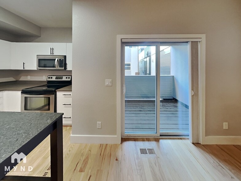 Building Photo - 3338 Tejon St